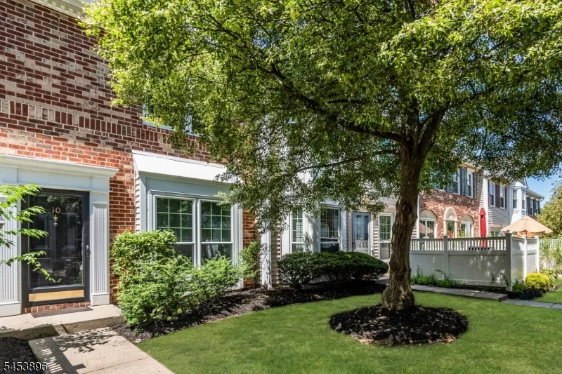 10 Brighton Way North Brunswick, NJ 08902