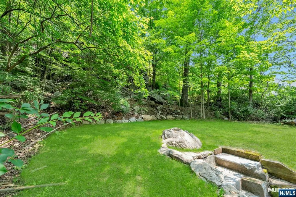 358 Lakeview Ringwood, NJ 07456