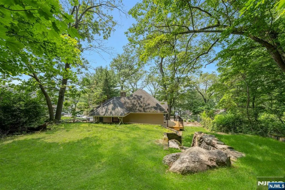 358 Lakeview Ringwood, NJ 07456