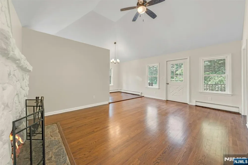 358 Lakeview Ringwood, NJ 07456