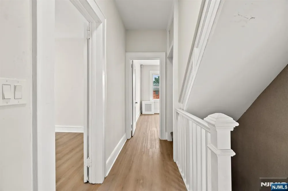 28 Riverside Place 2 Garfield, NJ 07026