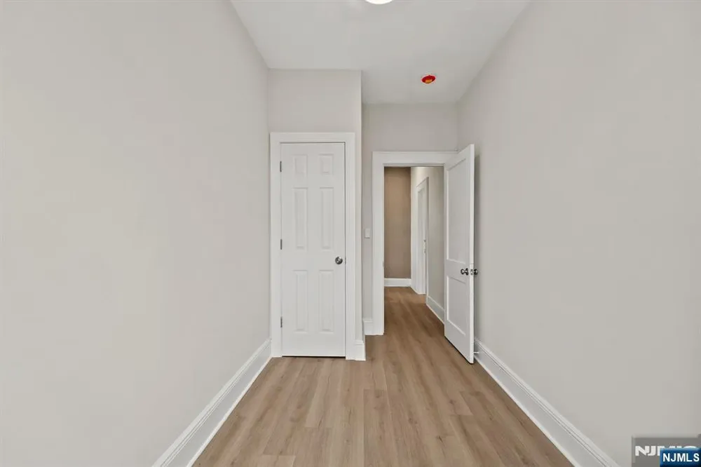 28 Riverside Place 2 Garfield, NJ 07026