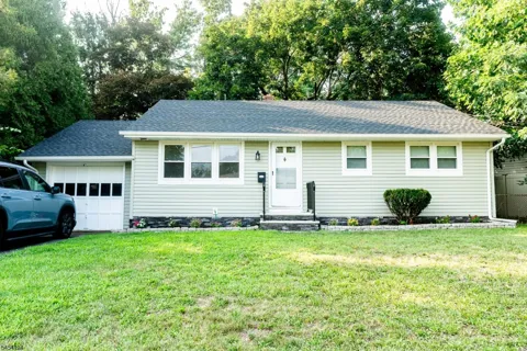 640 Warfield Rd