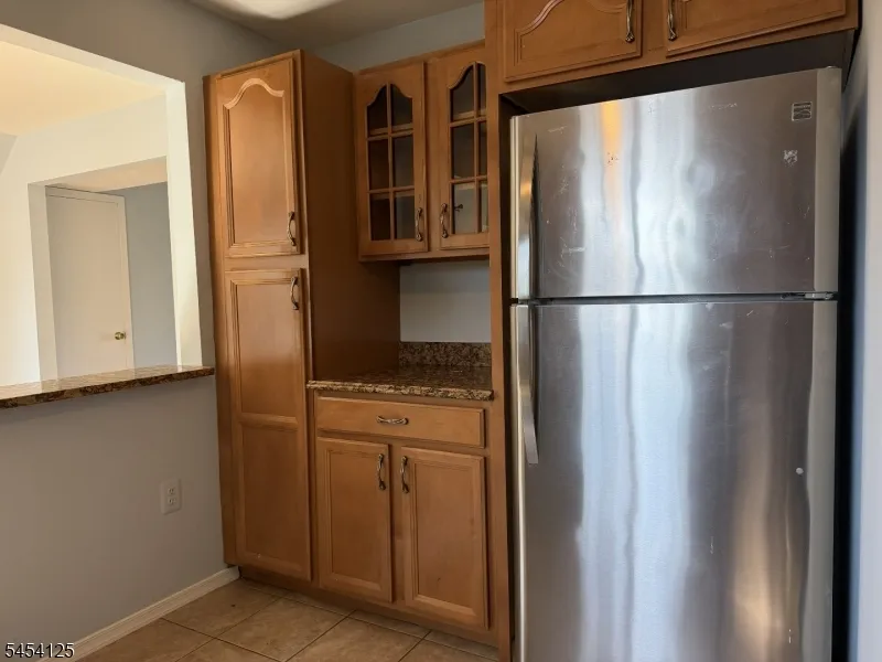 1105 N Oaks Blvd North Brunswick, NJ 08902