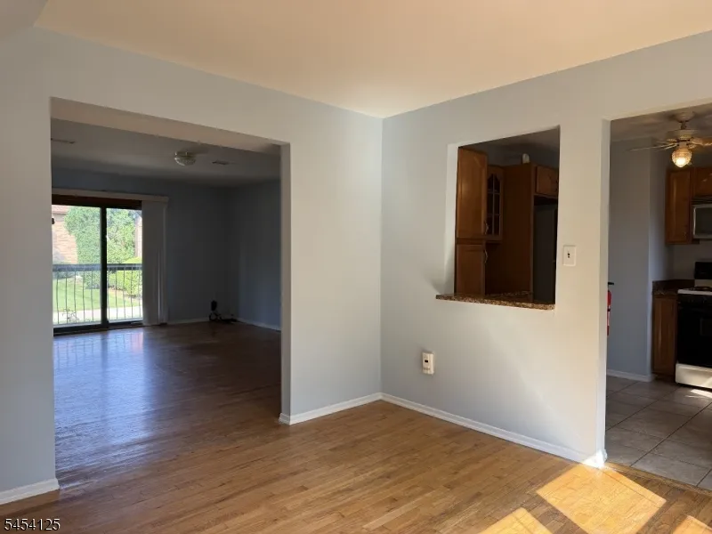 1105 N Oaks Blvd North Brunswick, NJ 08902