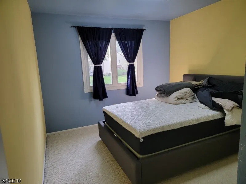 55 Stockton Ct Parsippany-Troy Hills, NJ 07950