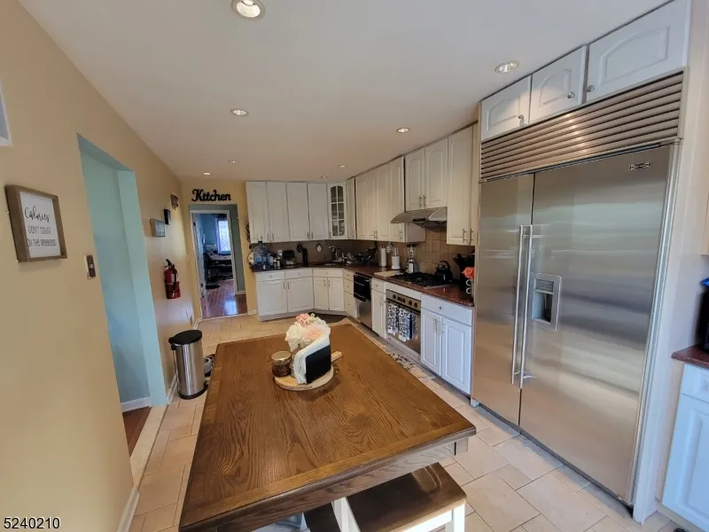 55 Stockton Ct Parsippany-Troy Hills, NJ 07950
