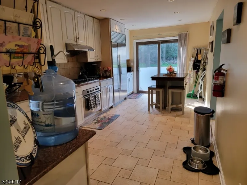 55 Stockton Ct Parsippany-Troy Hills, NJ 07950
