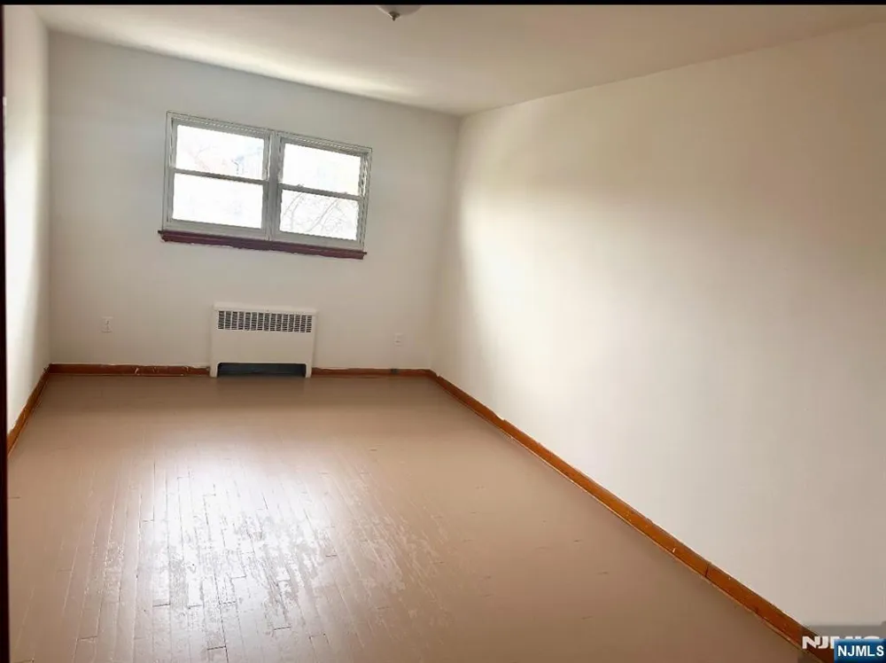 237 Riverview Place 2 Cliffside Park, NJ 07010