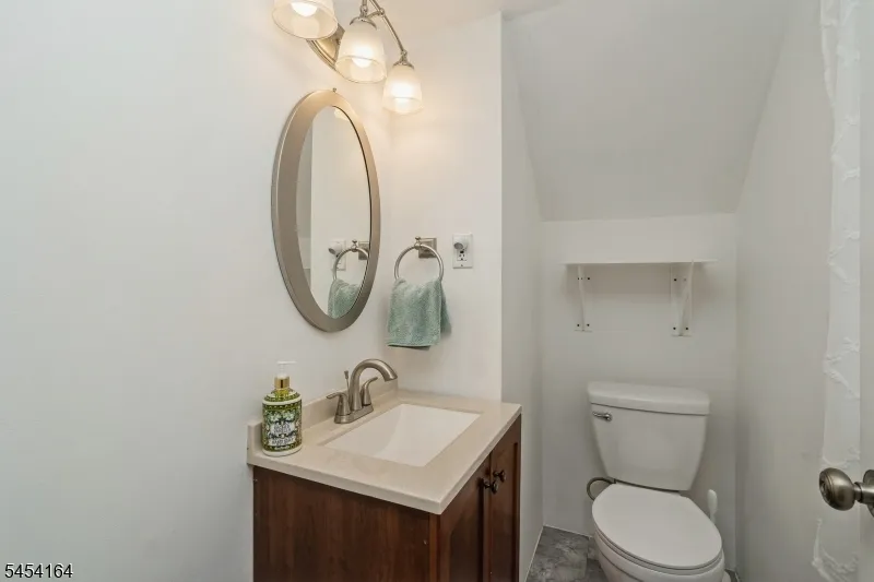 148 Mckinley Ave Old Bridge, NJ 08879