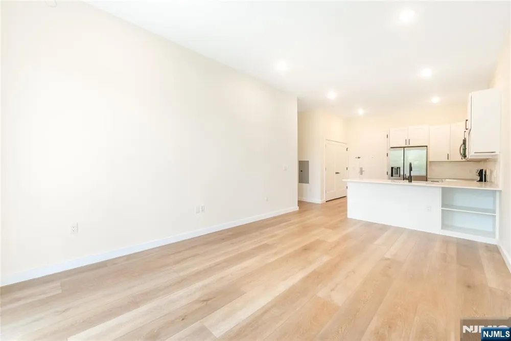 51 Queen Anne Road 410 Bogota, NJ 07603