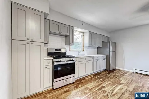 24 Horton Avenue 2