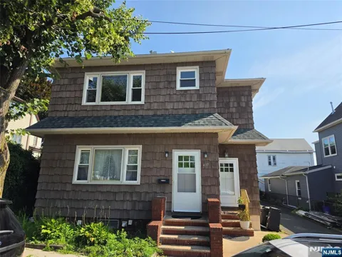 437 Broad Street