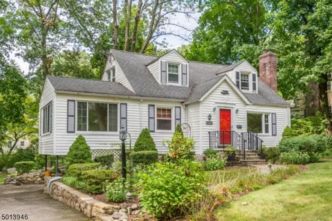 329 Morris Ave