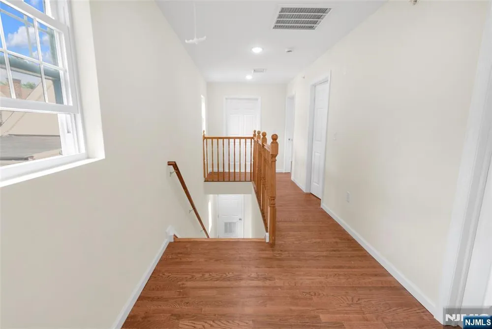 1142 Clinton Avenue 2 Irvington, NJ 07111