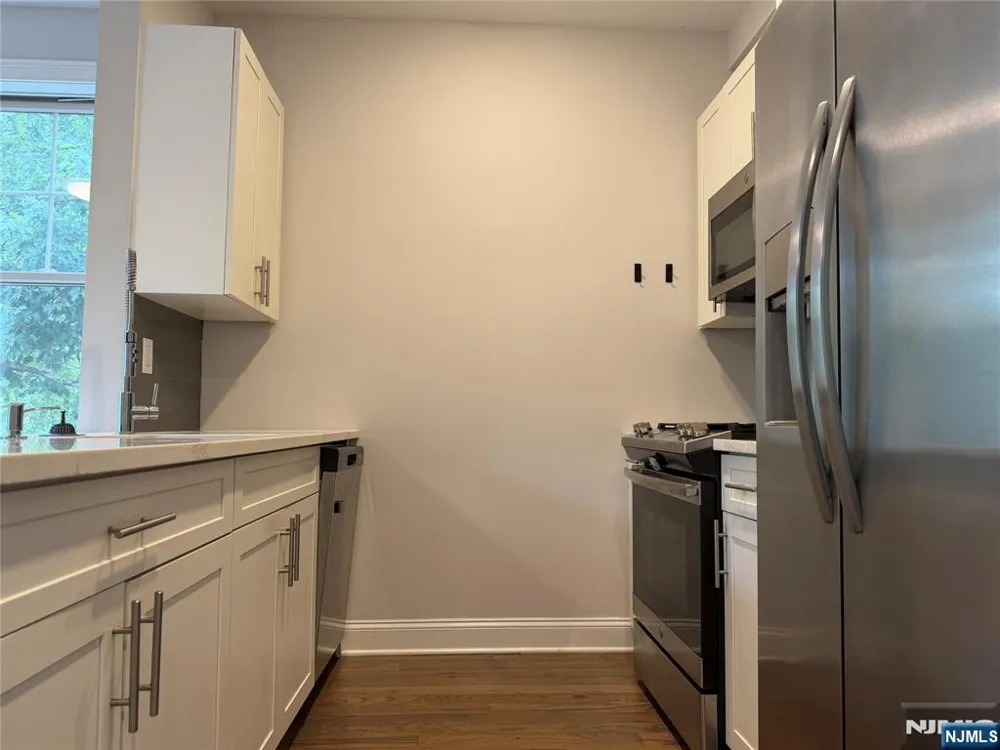 40 Park Avenue 208 Park Ridge, NJ 07656