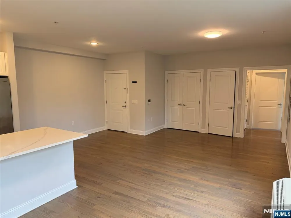 40 Park Avenue 208 Park Ridge, NJ 07656