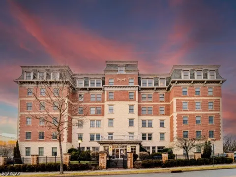 1 Trinity St #102 Unit 102