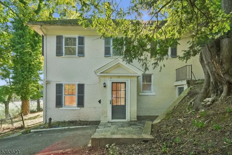 25 Prospect Ave Montclair, NJ 07042