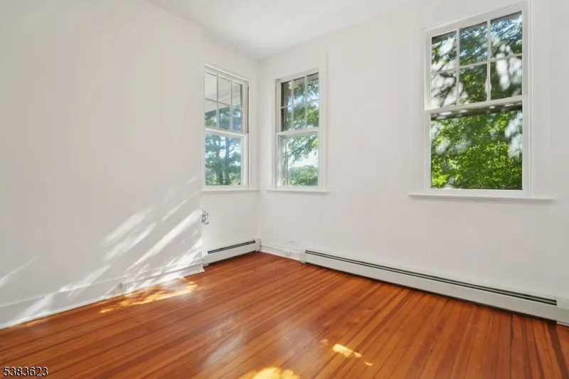 25 Prospect Ave Montclair, NJ 07042