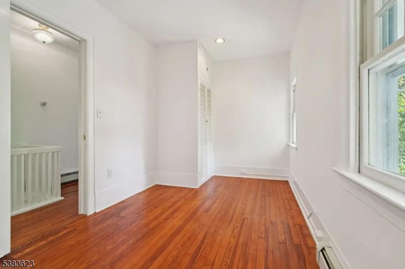 25 Prospect Ave Montclair, NJ 07042