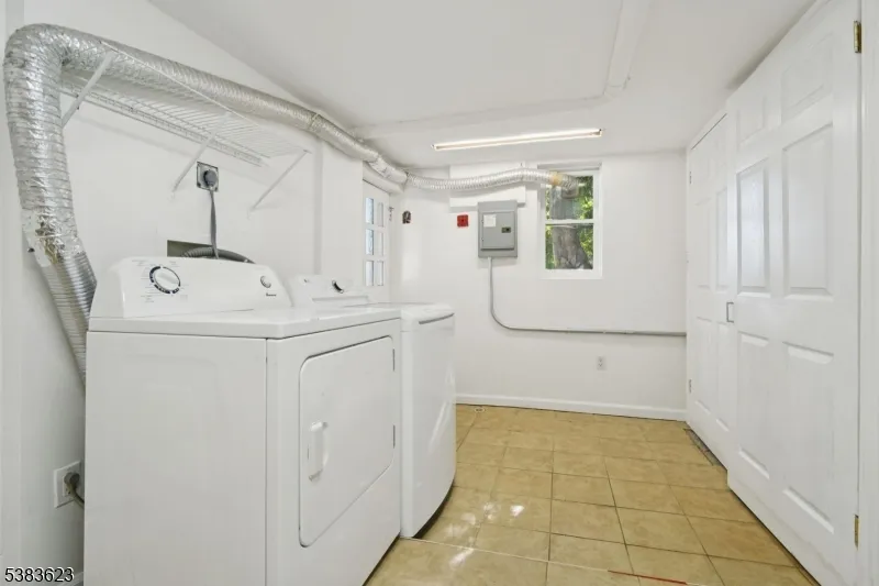 25 Prospect Ave Montclair, NJ 07042