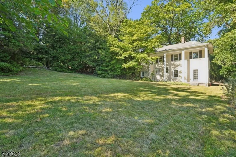 25 Prospect Ave Montclair, NJ 07042