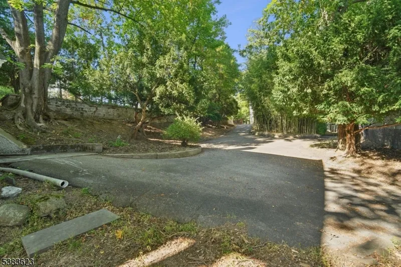 25 Prospect Ave Montclair, NJ 07042