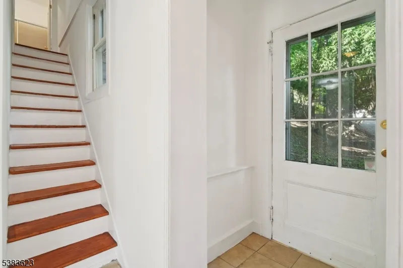 25 Prospect Ave Montclair, NJ 07042