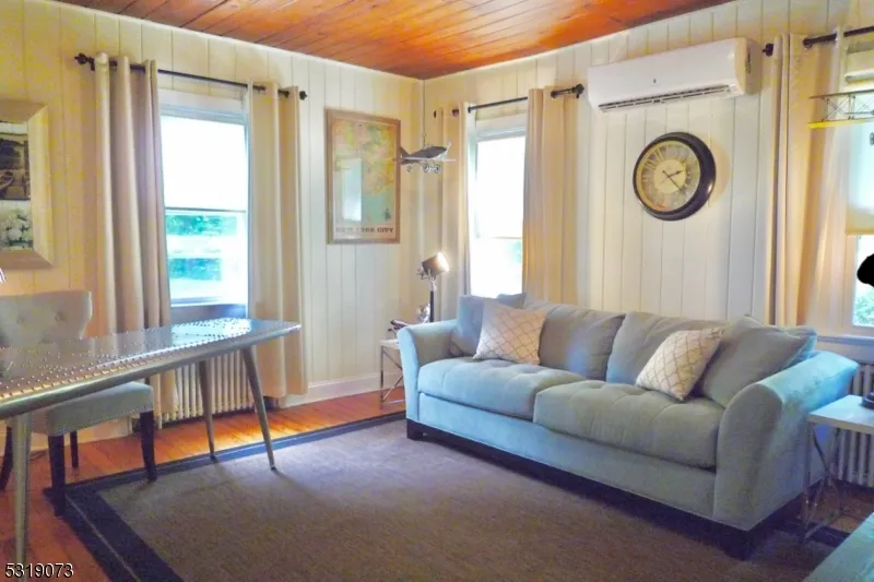46 Oak Rd Boonton, NJ 07005