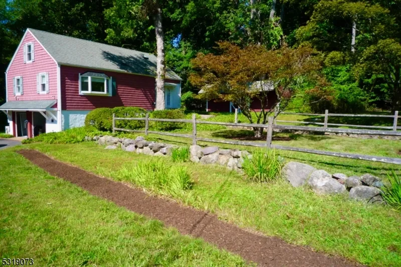 46 Oak Rd Boonton, NJ 07005