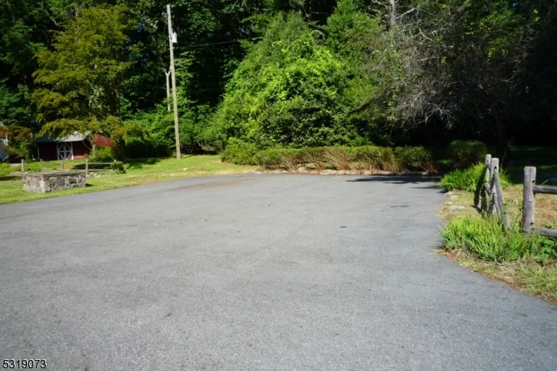 46 Oak Rd Boonton, NJ 07005