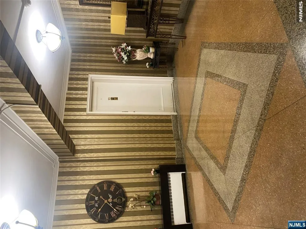 2350 Linwood Avenue 2F Fort Lee, NJ 07024