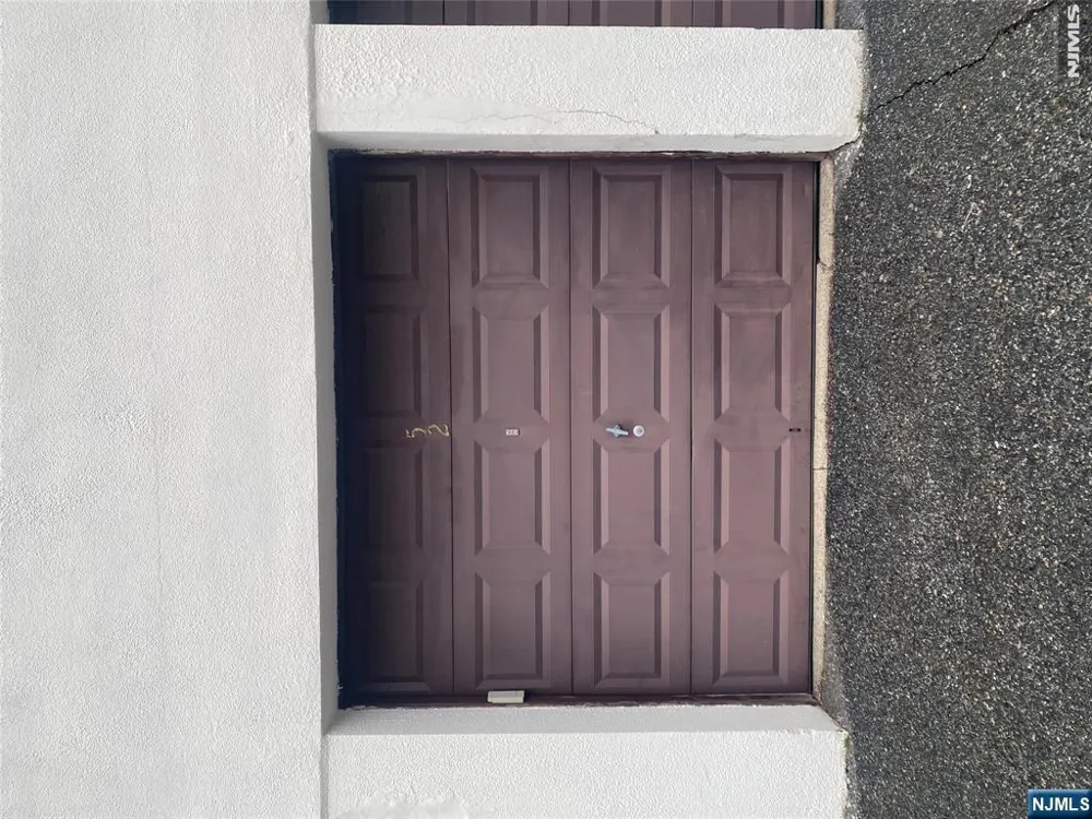 2350 Linwood Avenue 2F Fort Lee, NJ 07024