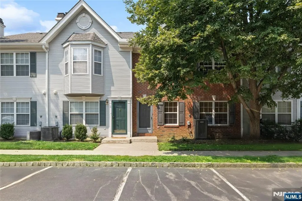 2249 Margaret Court Mahwah, NJ 07430