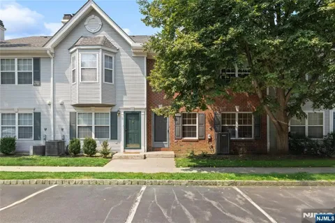 2249 Margaret Court
