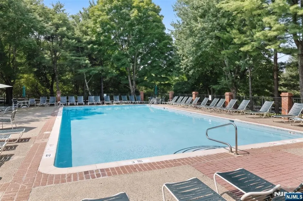 2249 Margaret Court Mahwah, NJ 07430
