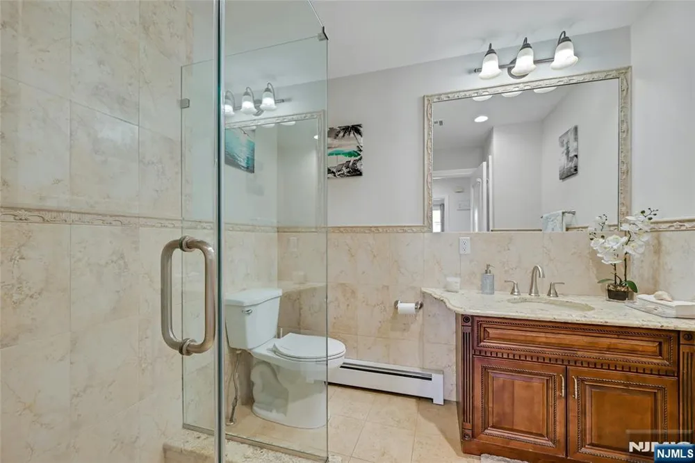 40 Scott Terrace Clifton, NJ 07013