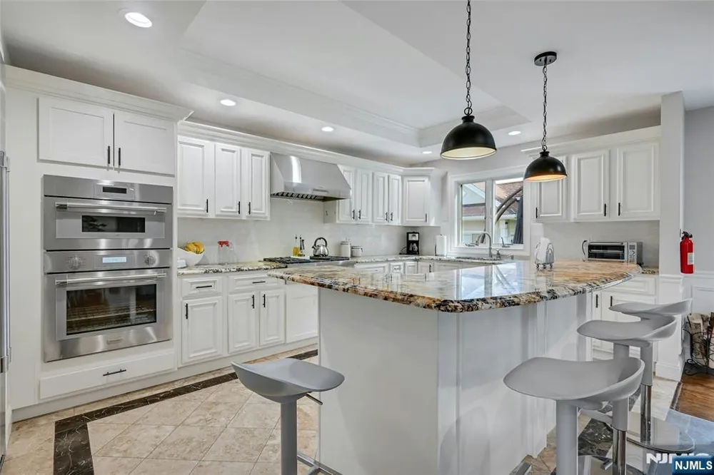 40 Scott Terrace Clifton, NJ 07013