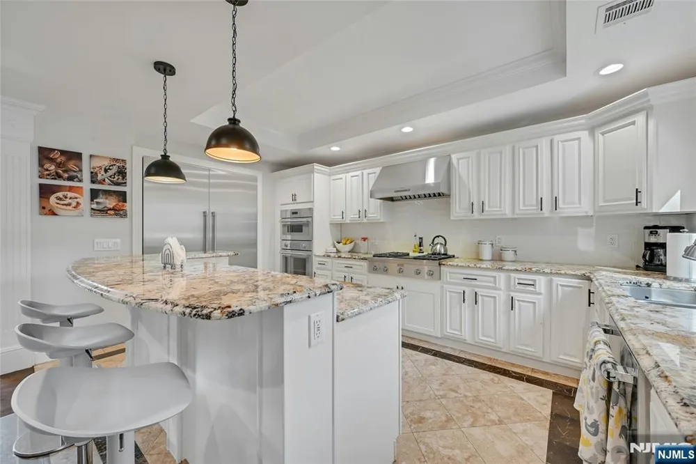 40 Scott Terrace Clifton, NJ 07013