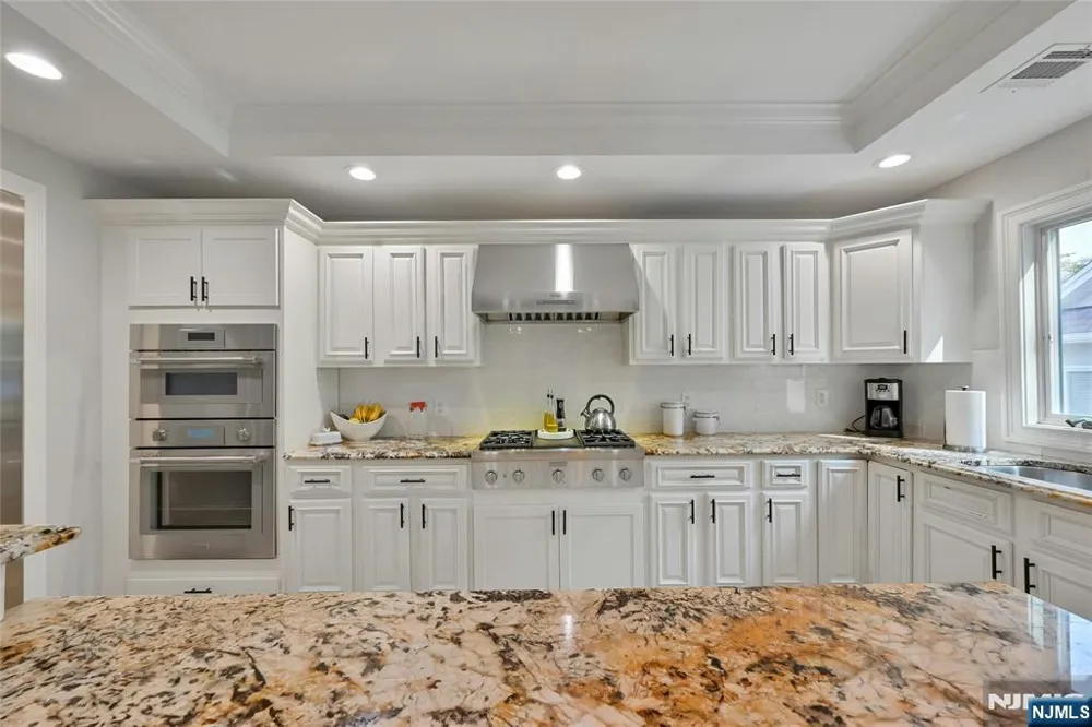 40 Scott Terrace Clifton, NJ 07013