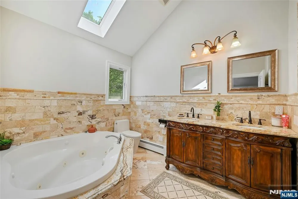 40 Scott Terrace Clifton, NJ 07013