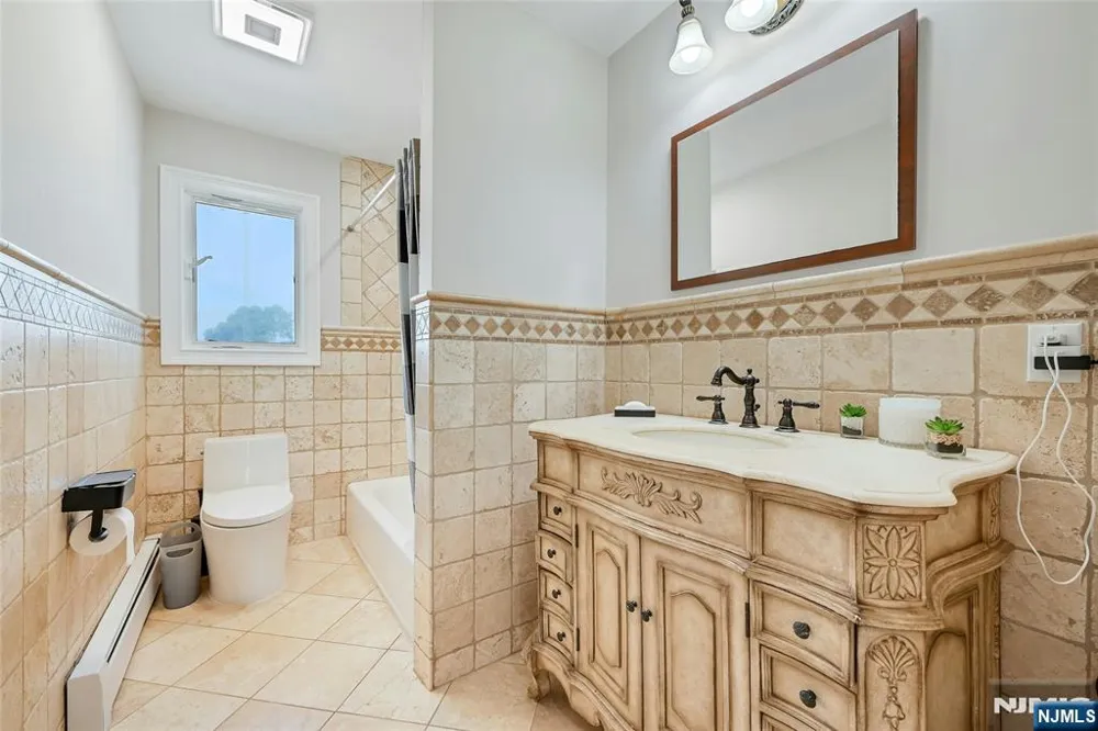 40 Scott Terrace Clifton, NJ 07013
