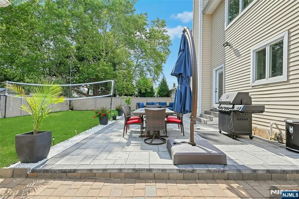 40 Scott Terrace Clifton, NJ 07013