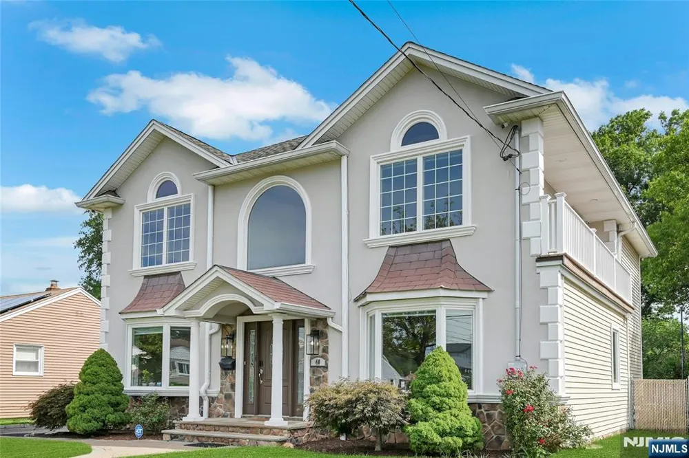 40 Scott Terrace Clifton, NJ 07013
