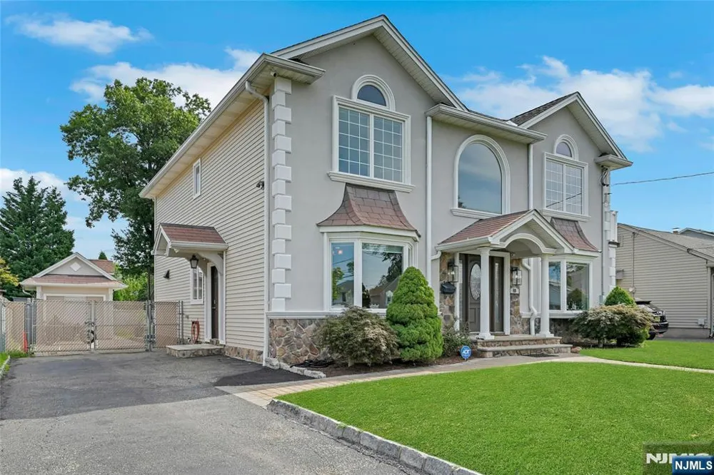 40 Scott Terrace Clifton, NJ 07013