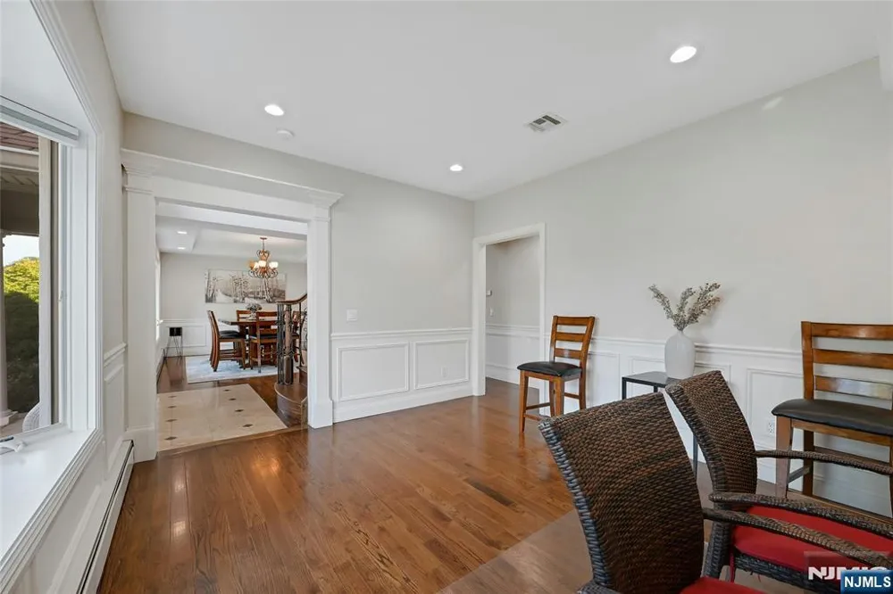 40 Scott Terrace Clifton, NJ 07013
