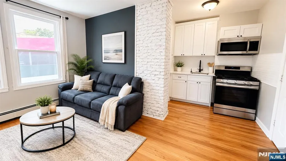 305 Cator Avenue 101 Jersey City, NJ 07305