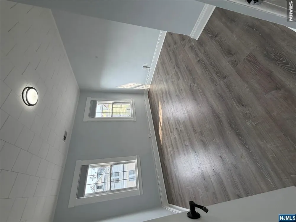 10 Edison Place 2 East Rutherford, NJ 07073