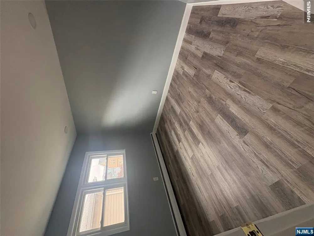 12 Strong Street Wallington, NJ 07057